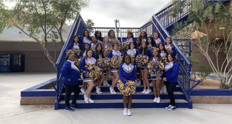 The 2022-2023 Sierra Vista High School Junior Varsity and Varsity cheerleading teams.
