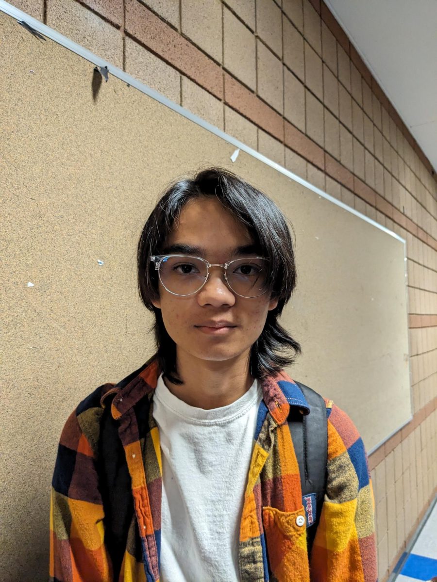 Teenagers need a lot of sleep, and I feel like the average student does some sort of extracurricular, 6-7 hours of school, another few hours of homework ... school should ideally start at 9. - Javen (Junior)