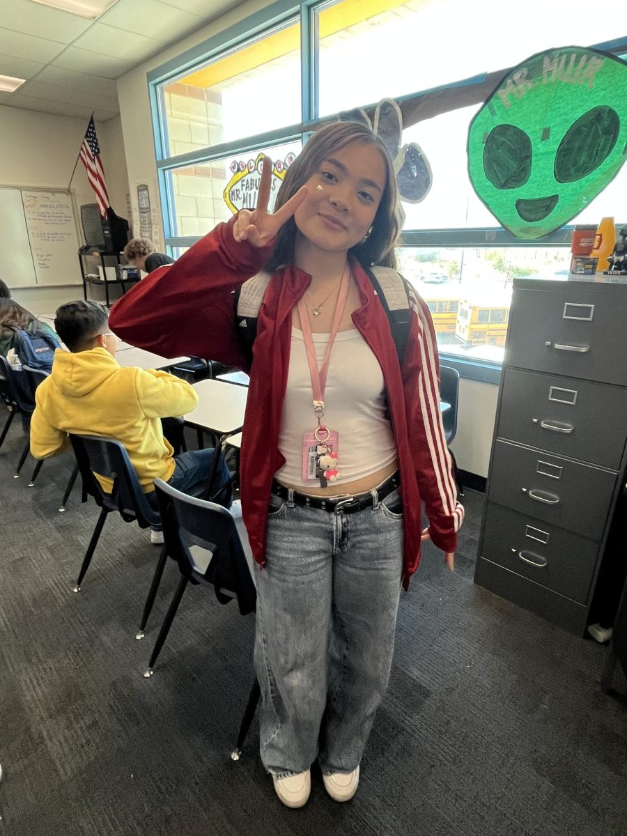 Eliana Booth (11) rocks her 90's themed outfit on September 26 during Sierra Vista's Homecoming spirit day, Throwback Thursday.