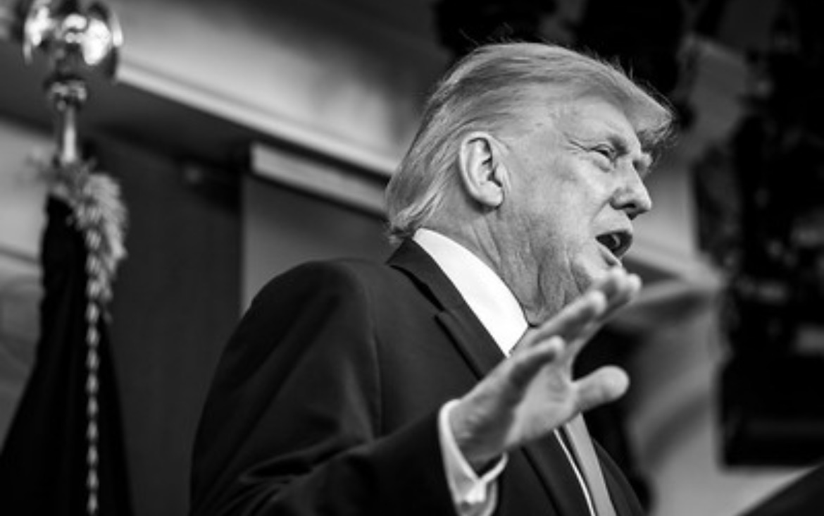 President Trump criticizes The Wall Street Journal after they published an article connecting Trump to a 2003 birthday card reportedly included in a collection given to Jeffery Epstein on July 17, 2025. https://flic.kr/p/2rSZSwR Photo: Official White House flicker photo (public domain)