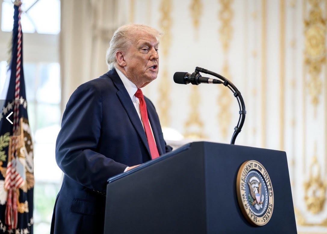 President Trump campaigns towards removing important exhibits in the Smithsonian Museum after labeling them "bad" for their emphasis on slavery in U.S. history. LINK:https://www.flickr.com/photos/whitehouse/55060796004/in/photostream 